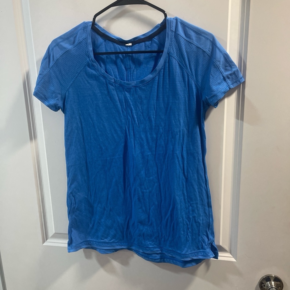 Lululemon Blue Women's Top Size 8 No Size Tags Very Good Condition